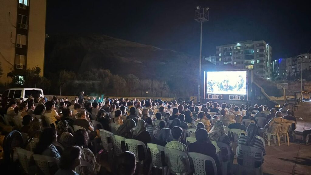 Çiğli’de Mahalle Sinema Günleri Büyük İlgi Gördü