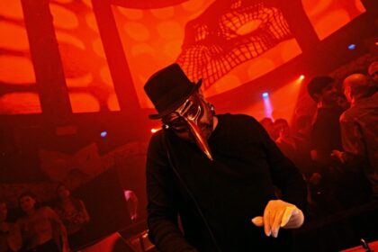 Gizemli Maskesiyle Claptone Çeşme Sahnesinde Coşku Katacak