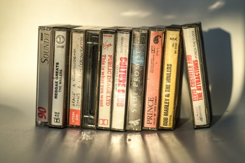 VJ Halise ile 80'ler Nostaljisi Başlıyor: "Halise ile Müziğin Ritmi" Bugün 16.00'da Gazetem İzmir'de!